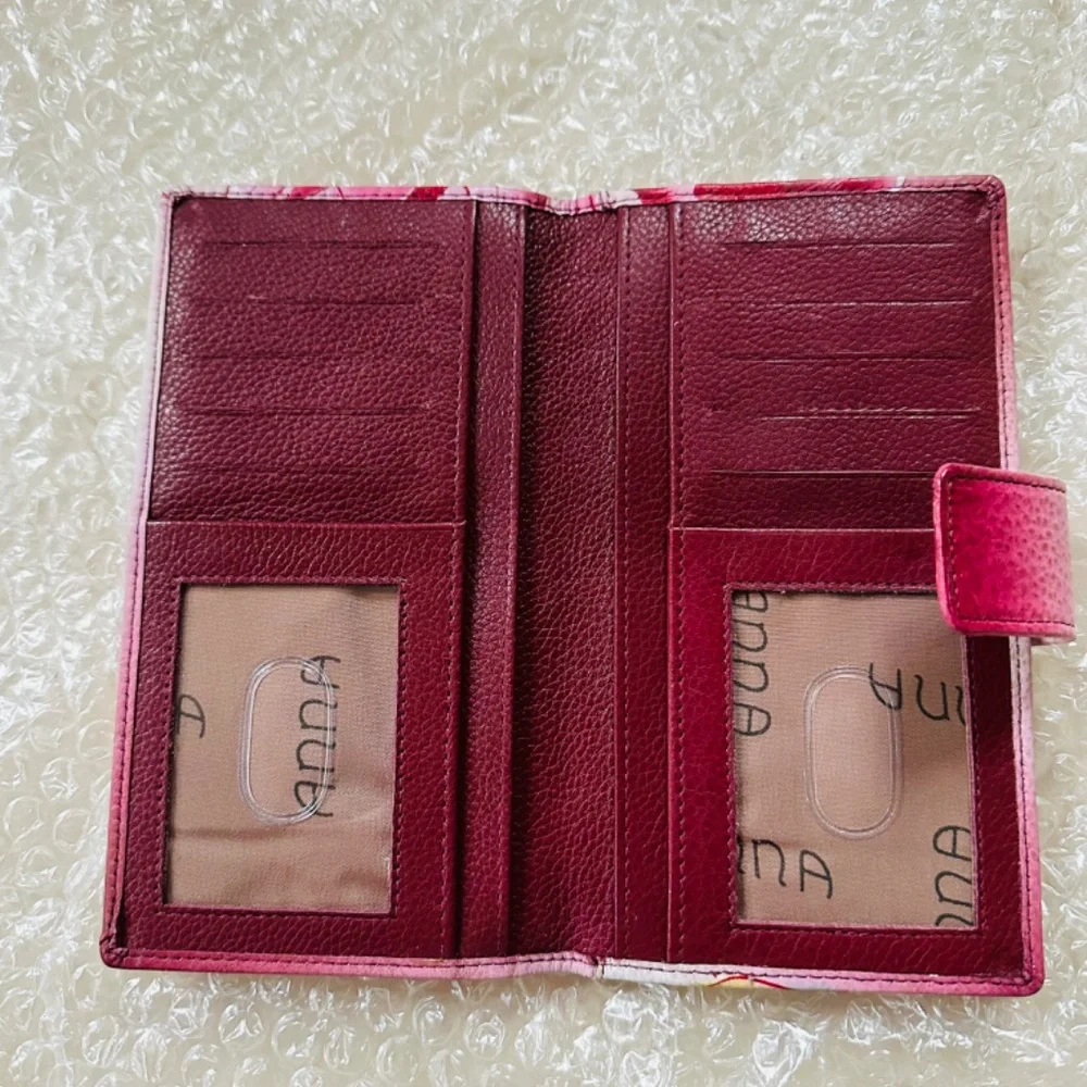 NWOT Anuschka wallet - Picture 3 of 3